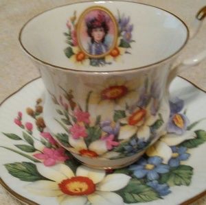 Queens avon 1996 cup and saucer